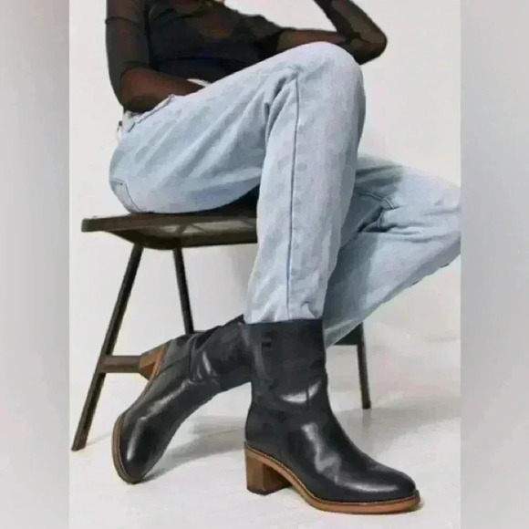 NEW Free People Tabby Black Leather Ankle Boot Women’s EU 39 US 9 - Picture 1 of 11